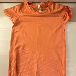 Lululemon Swiftly Tech- Size 4